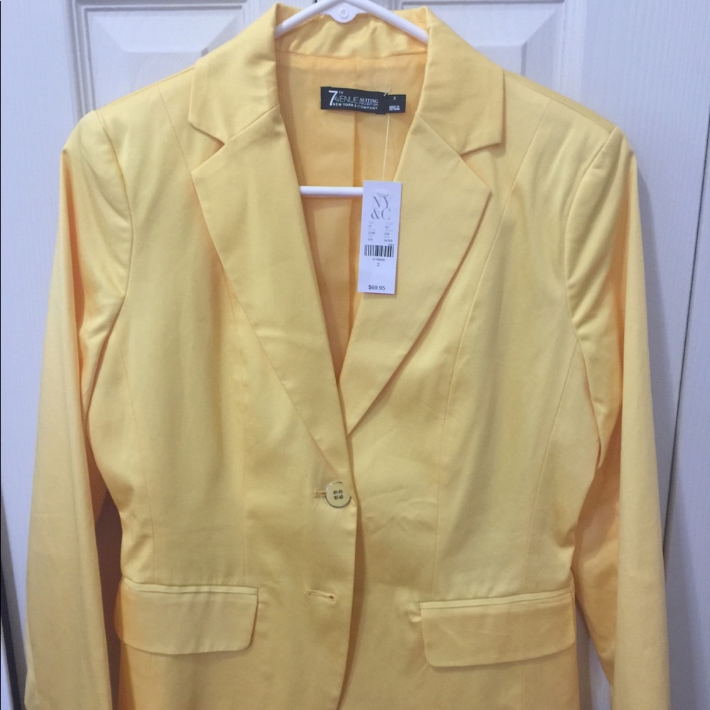 Yellow Blazer. 🌼 from New York & Company